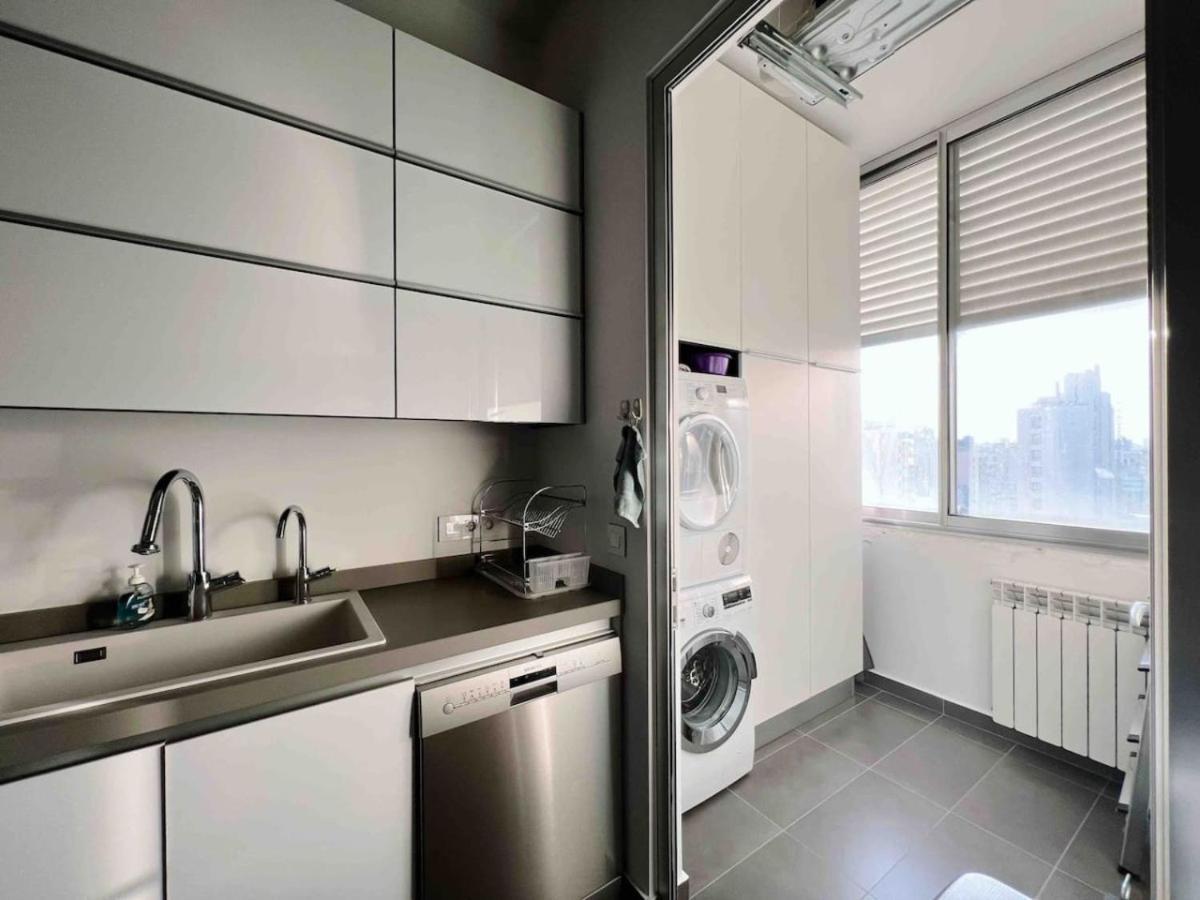Gorgeous 3br Achrafieh Apartment *